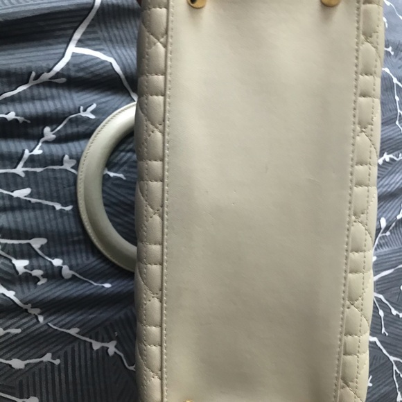 Authentic Dior - Picture 4 of 8